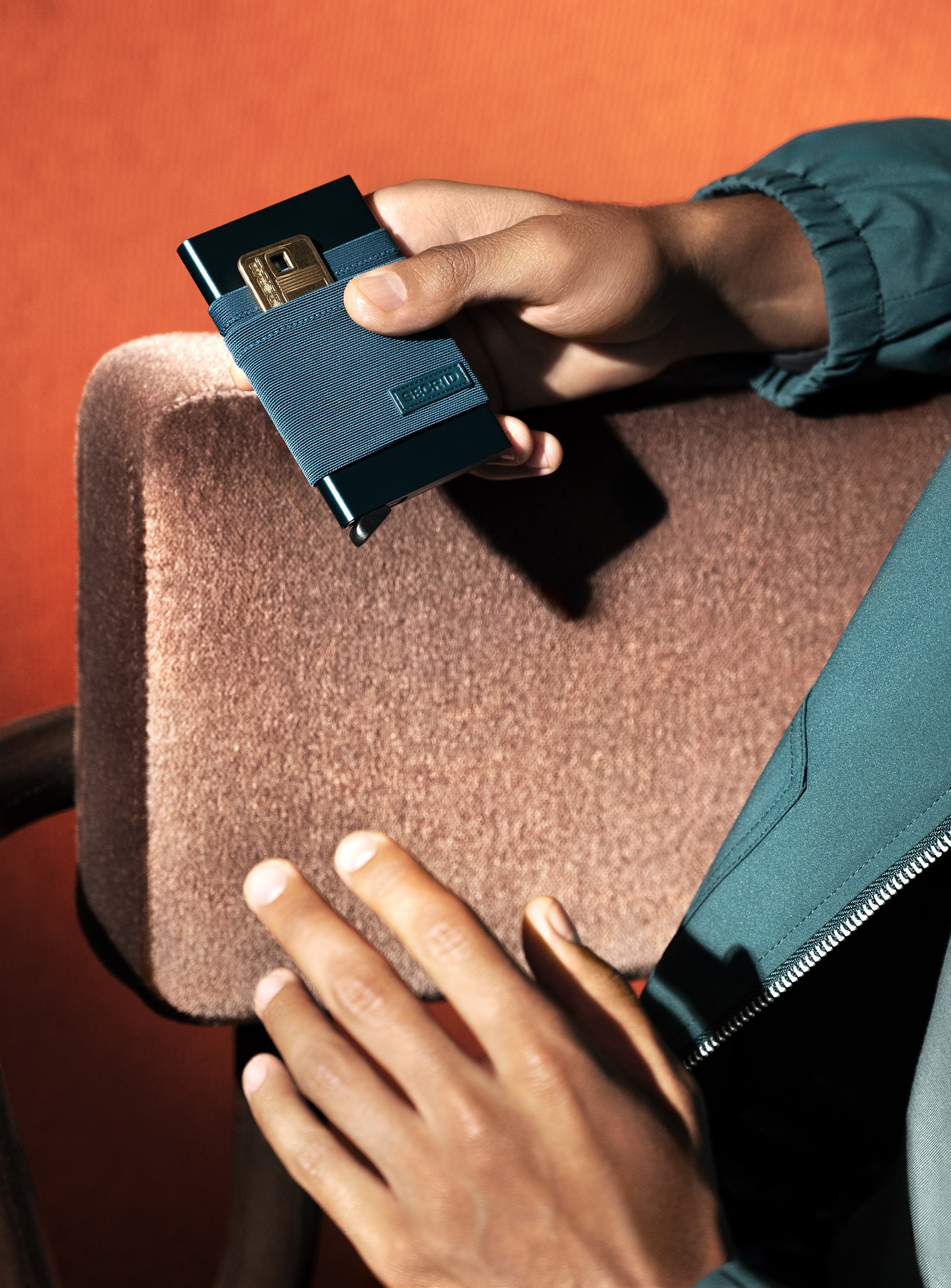 Real life image of the flexwallet-teal wallet