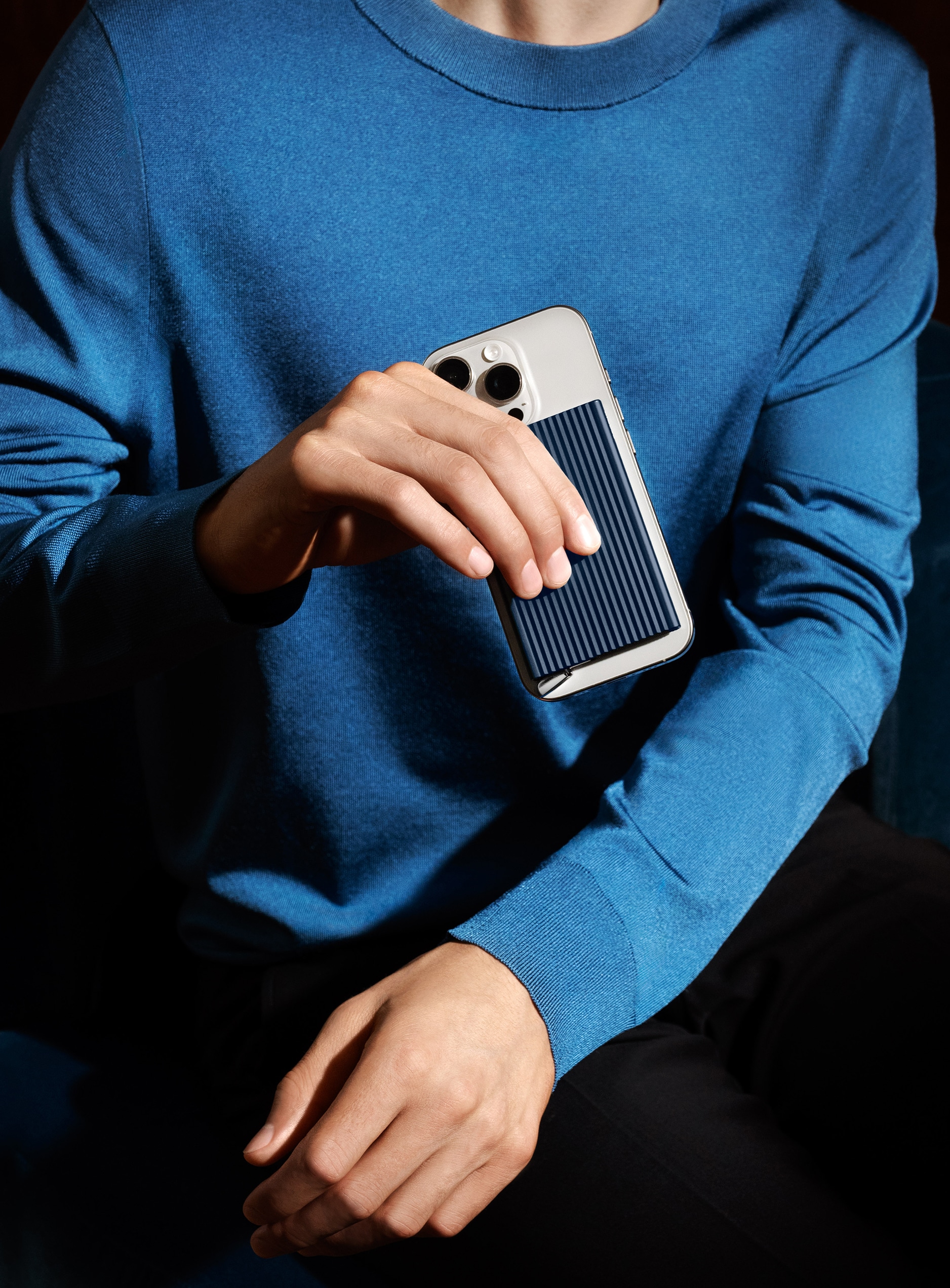 Premium Cardprotector+ Fluted for Magsafe Navy