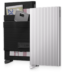 Essential storage wallets